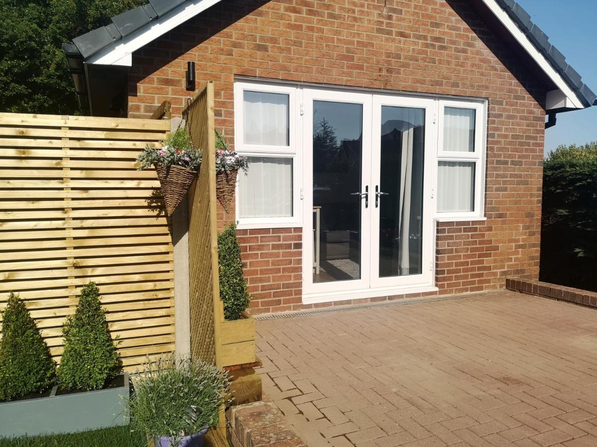 Grove Lodge Pembrokeshire Milford Haven Exteriör bild